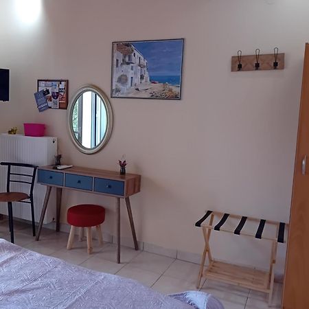 Valta'S Room 2 Palairos Ngoại thất bức ảnh