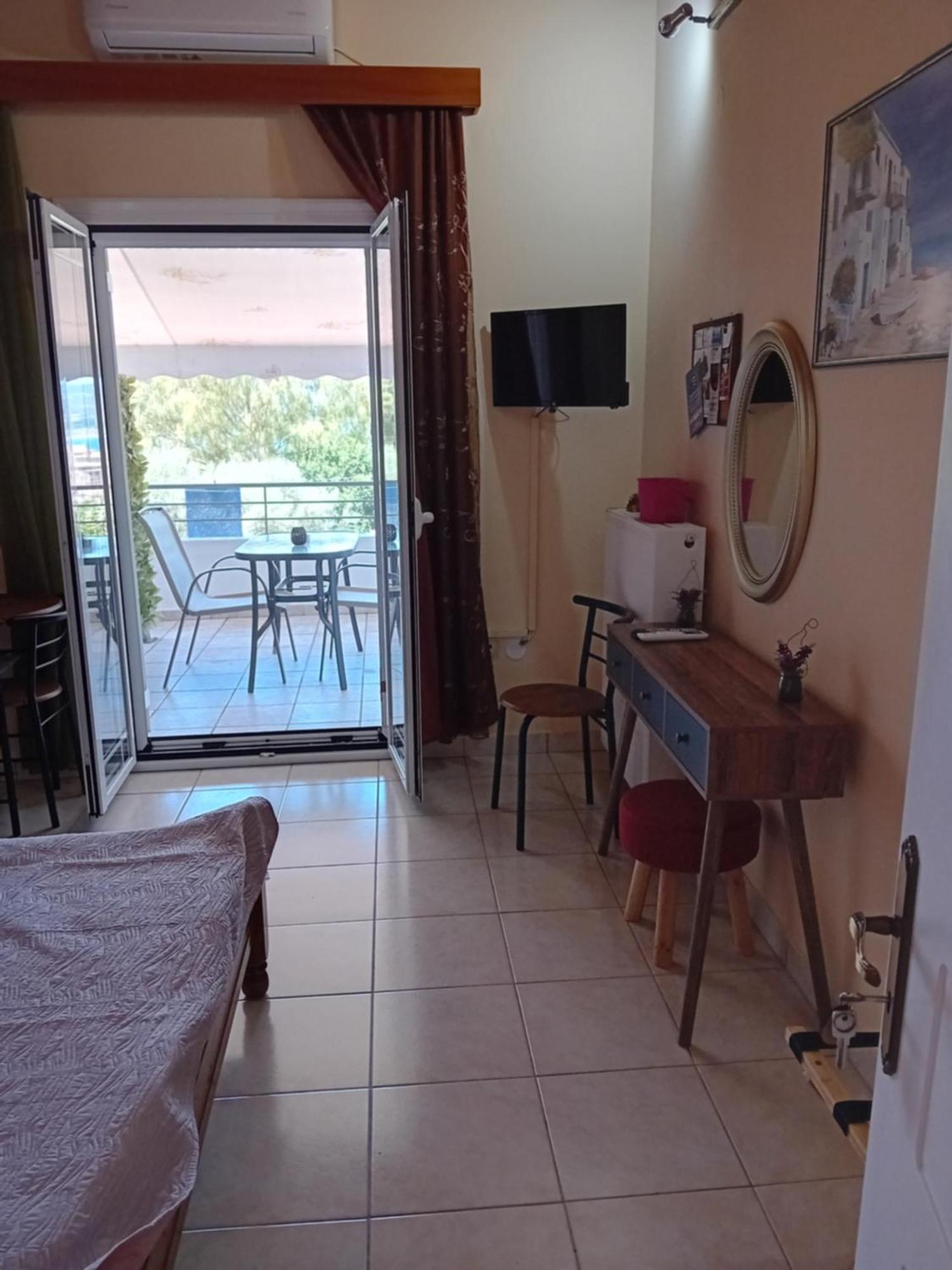 Valta'S Room 2 Palairos Ngoại thất bức ảnh